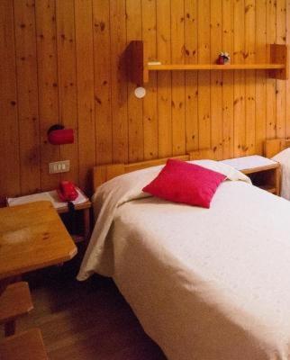 Meuble Albergo Dante Bormio Luaran gambar